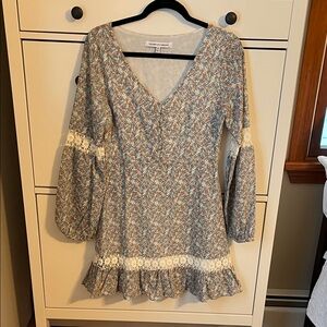 cupcakes & cashmere Blue and Cream Long Sleeve Dress